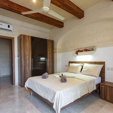 Carini Farmhouses Għarb Екстериор снимка