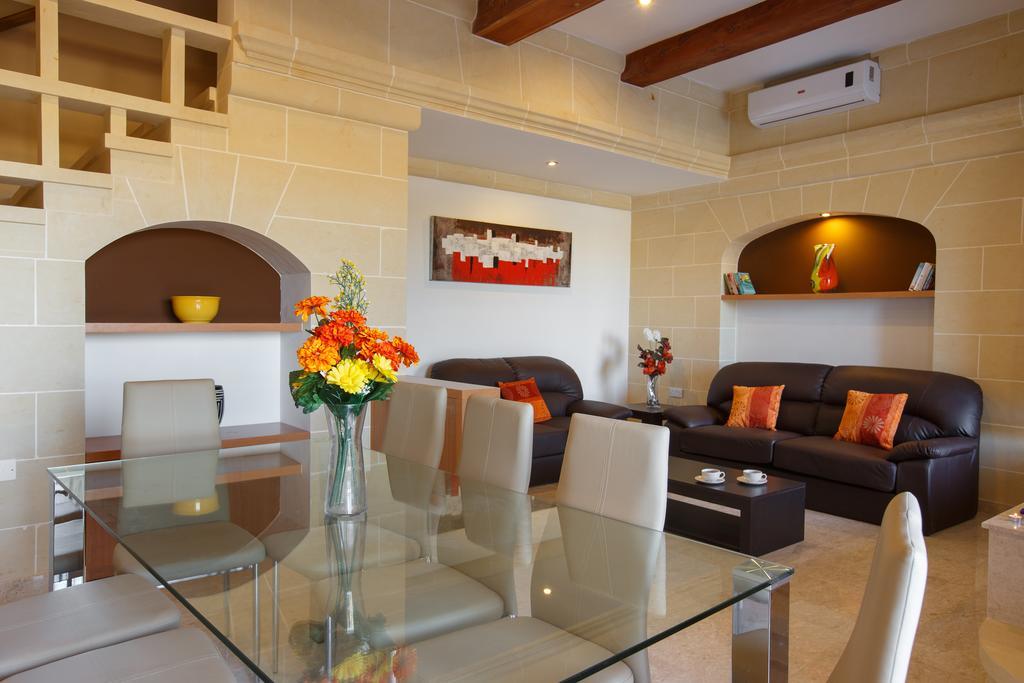 Carini Farmhouses Għarb Стая снимка