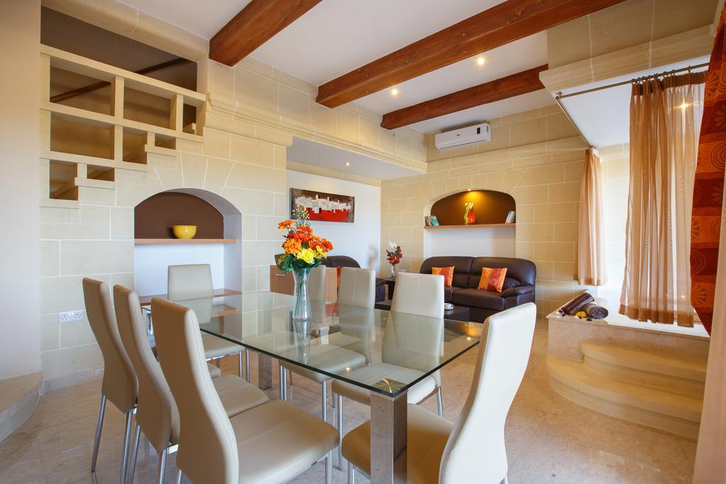 Carini Farmhouses Għarb Стая снимка