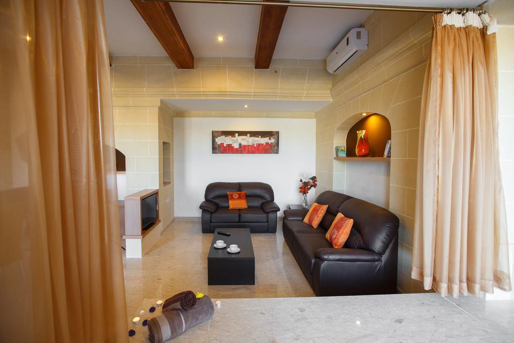 Carini Farmhouses Għarb Стая снимка
