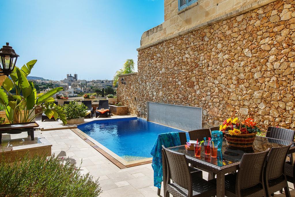 Carini Farmhouses Għarb Стая снимка