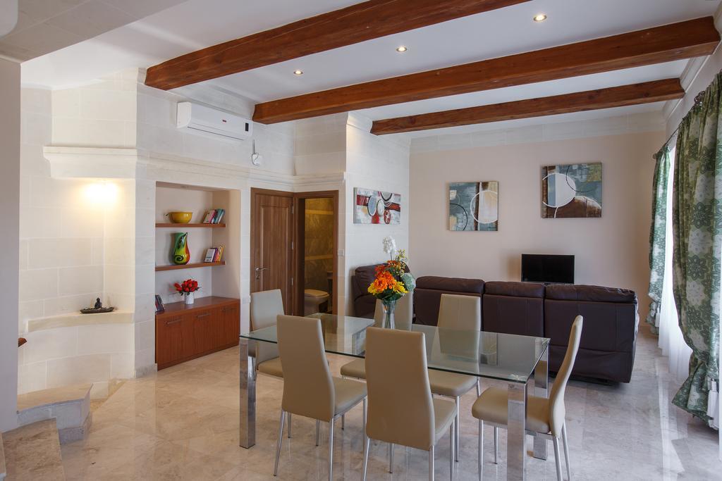 Carini Farmhouses Għarb Екстериор снимка